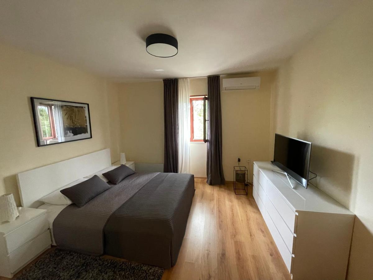 Holiday Home Cesarica Karlobag Zewnętrze zdjęcie