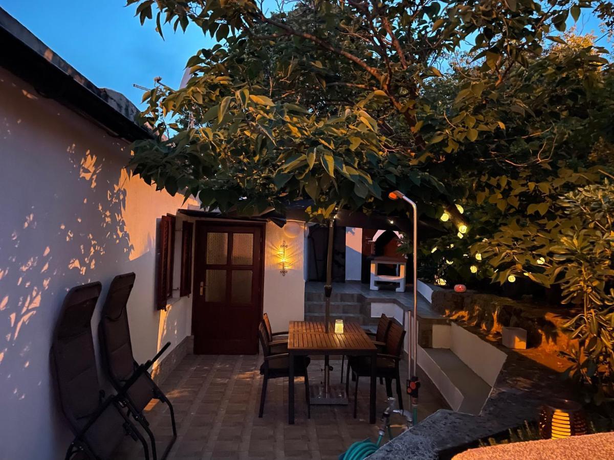 Holiday Home Cesarica Karlobag Zewnętrze zdjęcie